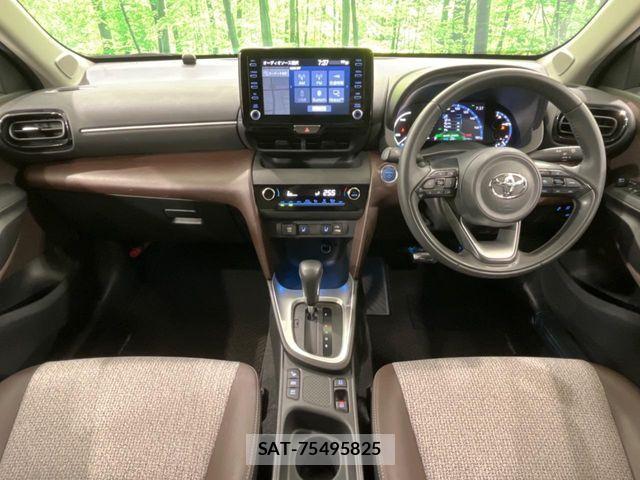 Toyota YARIS CROSS 2022-07 7395070-1
