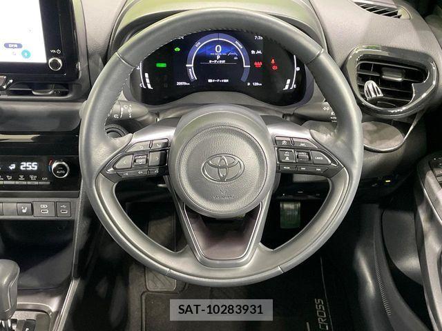 Toyota YARIS CROSS 2024-02 7395057-10