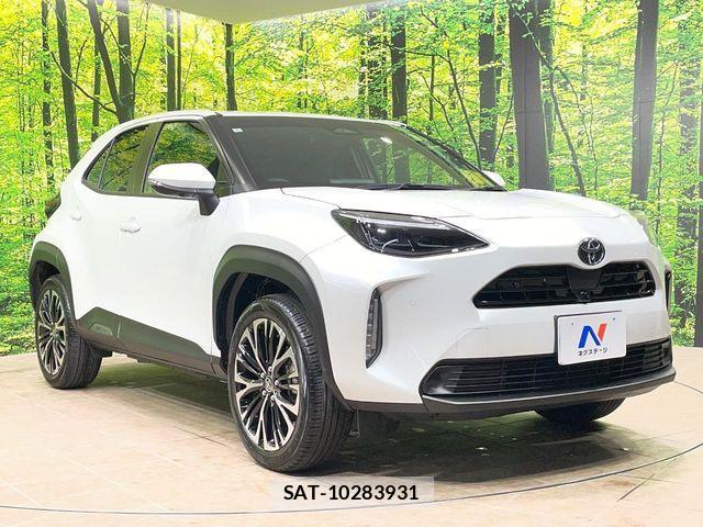 Toyota YARIS CROSS 2024-02 7395057-15