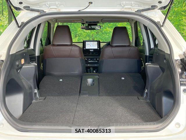 Toyota YARIS CROSS 2021-07 7459161-9