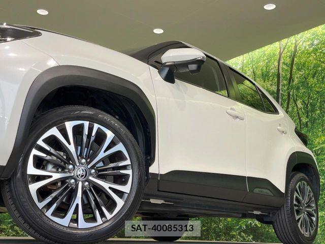 Toyota YARIS CROSS 2021-07 7459161-12