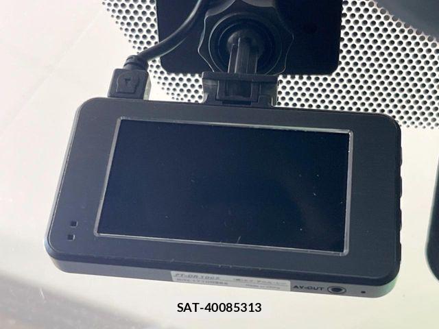 Toyota YARIS CROSS 2021-07 7459161-6