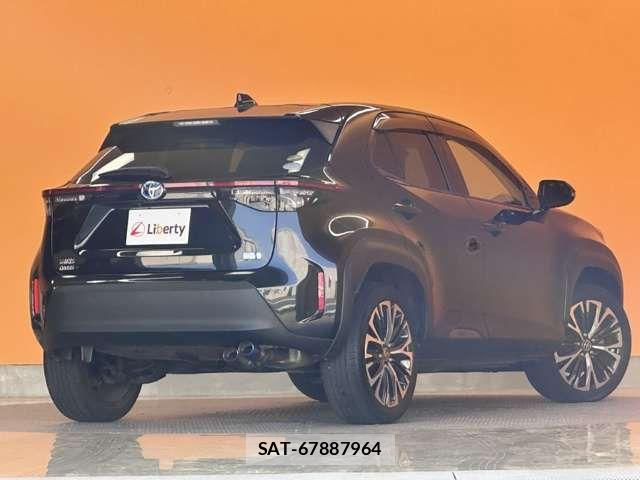 Toyota YARIS CROSS 2021-02 7459163-12
