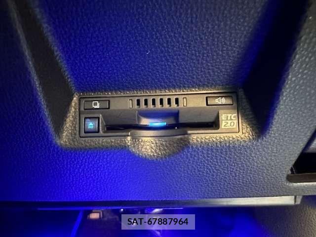 Toyota YARIS CROSS 2021-02 7459163-4