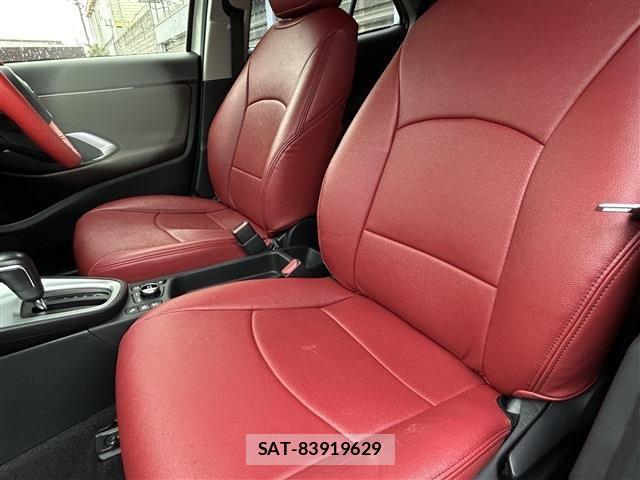 Toyota YARIS CROSS 2021-01 7459144-24