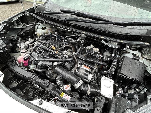 Toyota YARIS CROSS 2021-01 7459144-28