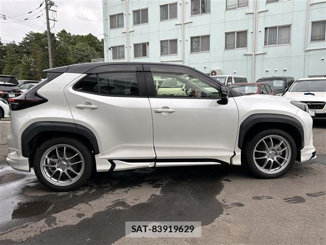 Toyota YARIS CROSS 2021-01 7459144-3