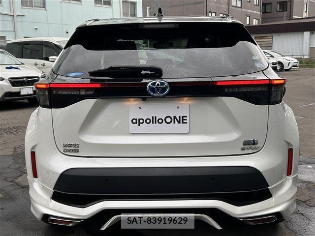 Toyota YARIS CROSS 2021-01 7459144-5