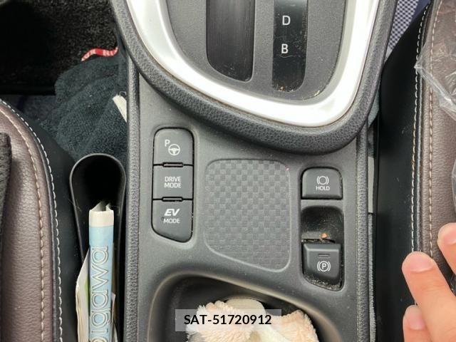 Toyota YARIS CROSS 2022-03 7459165-16