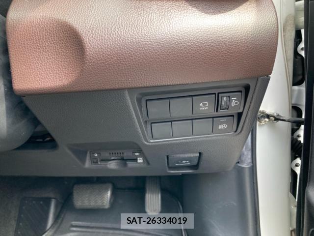 Toyota YARIS CROSS 2022-04 7459177-14