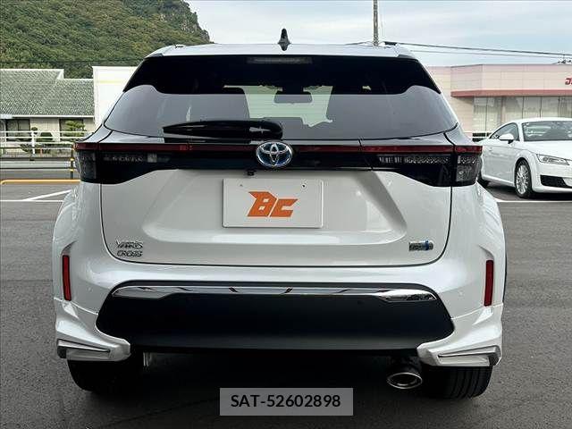 Toyota YARIS CROSS 2022-10 7459155-13