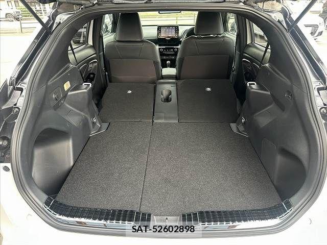 Toyota YARIS CROSS 2022-10 7459155-20