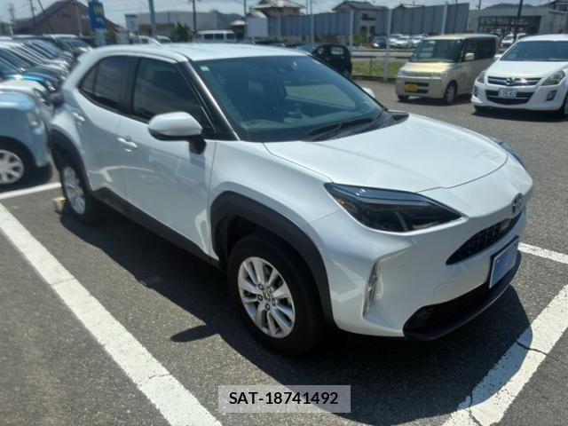 Toyota YARIS CROSS 2023-11 7459178-2