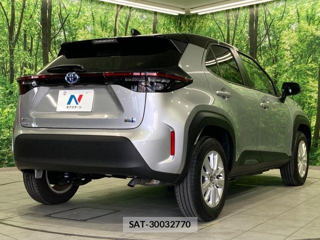 Toyota YARIS CROSS 2021-08 7459169-16