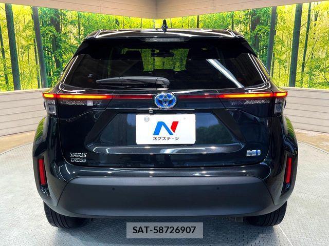 Toyota YARIS CROSS 2022-10 7459162-15