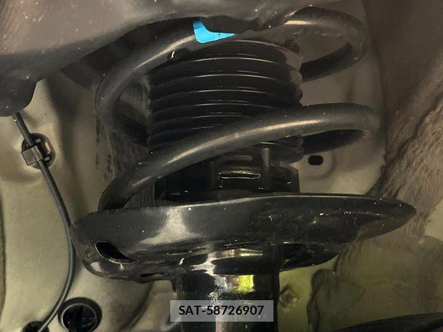 Toyota YARIS CROSS 2022-10 7459162-19