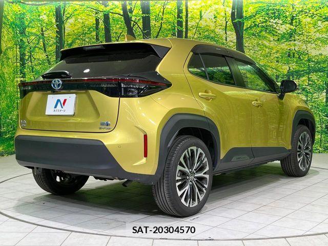 Toyota YARIS CROSS 2023-07 7459146-16