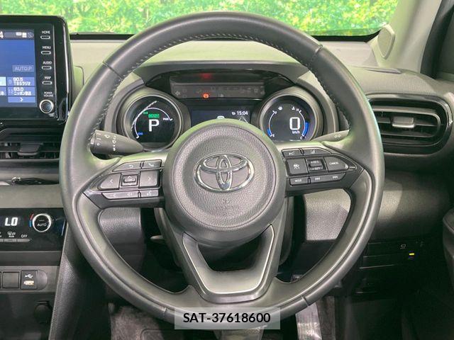 Toyota YARIS CROSS 2021-12 7459166-11