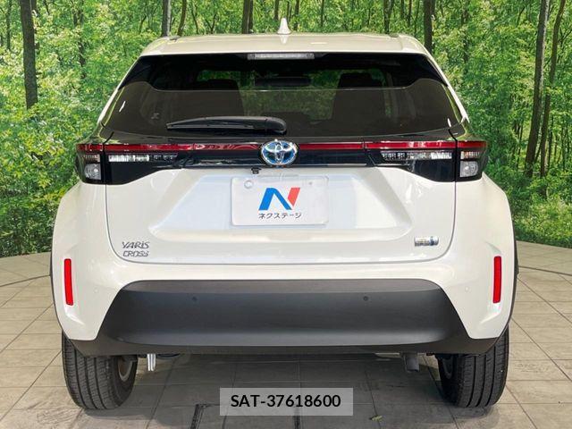 Toyota YARIS CROSS 2021-12 7459166-15