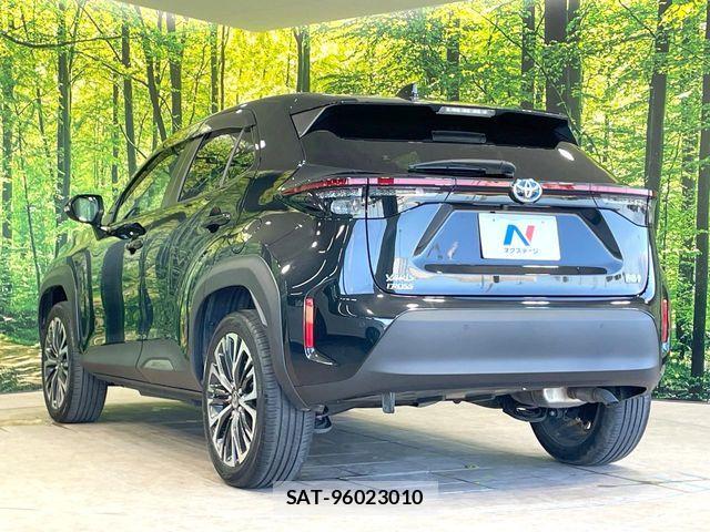 Toyota YARIS CROSS 2023-10 7459152-16