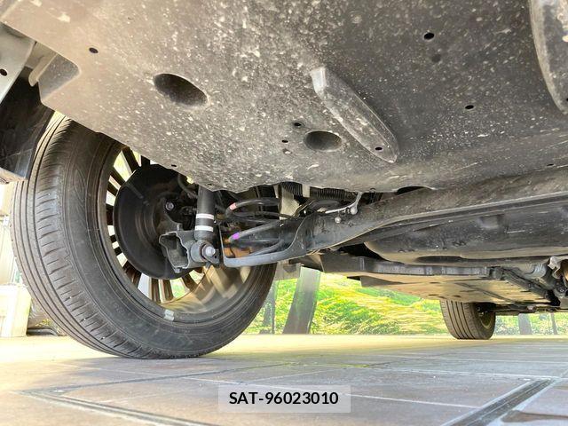 Toyota YARIS CROSS 2023-10 7459152-19