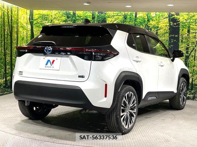Toyota YARIS CROSS 2023-11 7504139-17