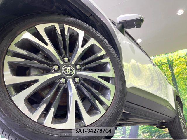 Toyota YARIS CROSS 2023-10 7504132-12