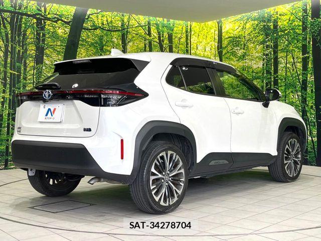 Toyota YARIS CROSS 2023-10 7504132-16