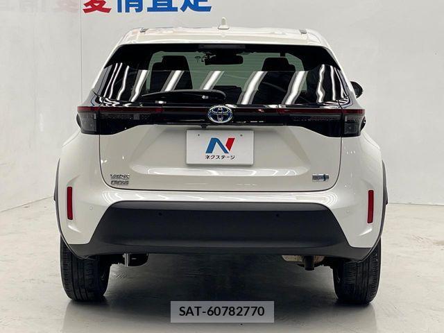 Toyota YARIS CROSS 2021-10 7504157-14