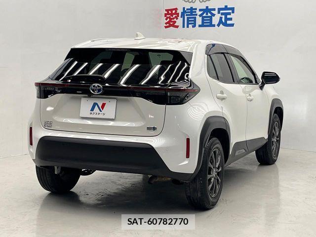 Toyota YARIS CROSS 2021-10 7504157-16