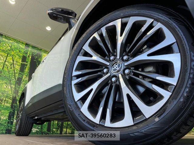 Toyota YARIS CROSS 2022-09 7504141-12