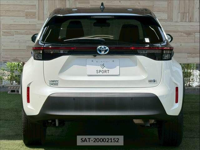 Toyota YARIS CROSS 2020-11 7504143-13