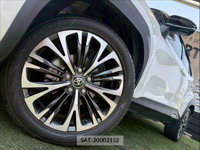 Toyota YARIS CROSS 2020-11 7504143-18