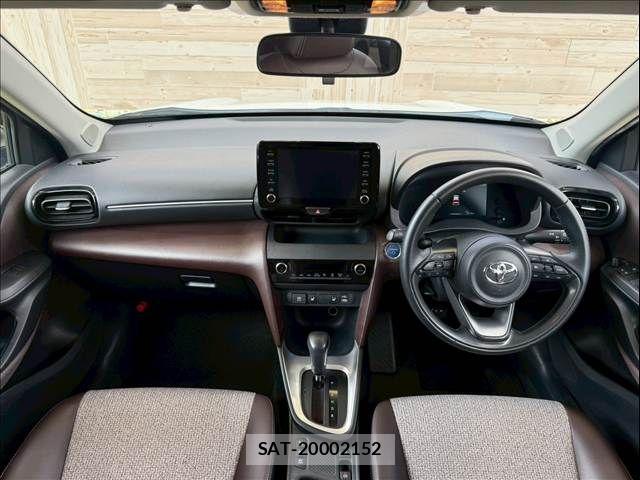 Toyota YARIS CROSS 2020-11 7504143-2