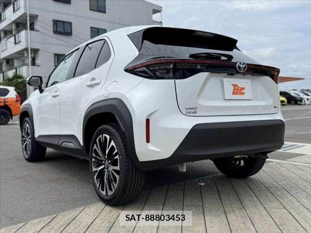 Toyota YARIS CROSS 2024-09 7504140-12