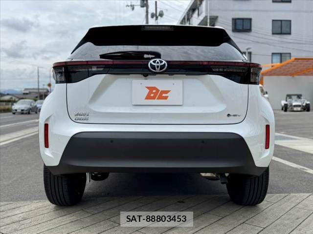 Toyota YARIS CROSS 2024-09 7504140-13