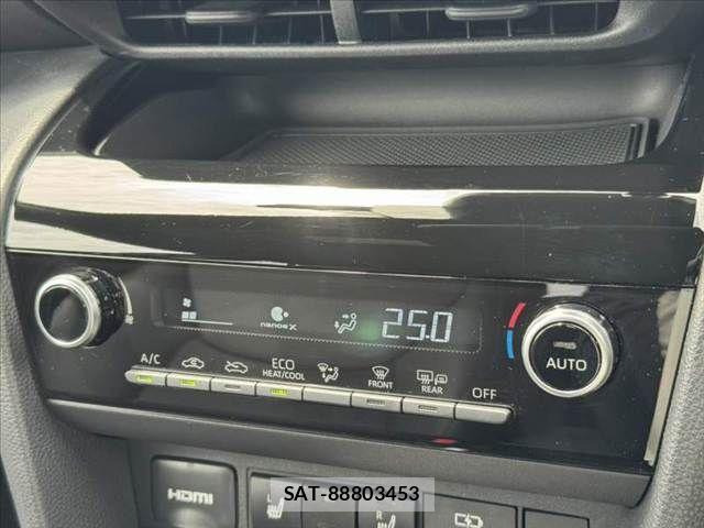 Toyota YARIS CROSS 2024-09 7504140-23