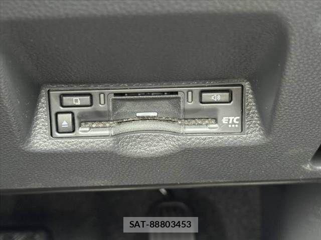 Toyota YARIS CROSS 2024-09 7504140-26