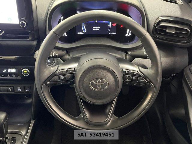 Toyota YARIS CROSS 2024-12 7504138-10