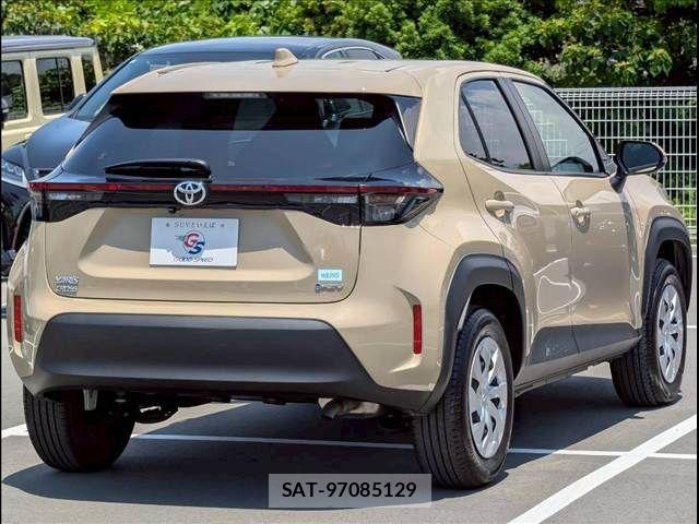 Toyota YARIS CROSS 2024-05 7504142-16