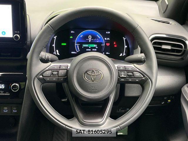 Toyota YARIS CROSS 2025-02 7504121-10