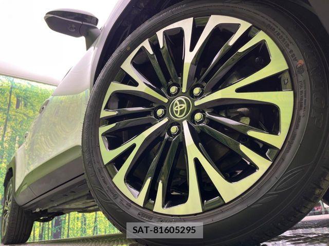 Toyota YARIS CROSS 2025-02 7504121-12