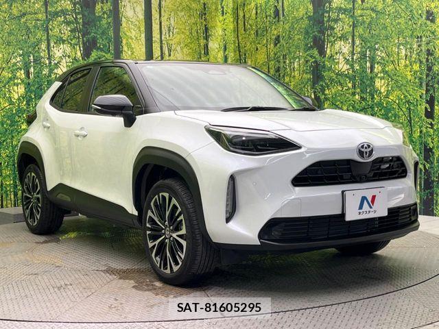 Toyota YARIS CROSS 2025-02 7504121-15