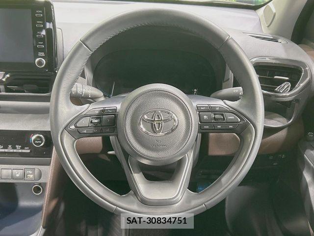 Toyota YARIS CROSS 2021-08 7504148-10