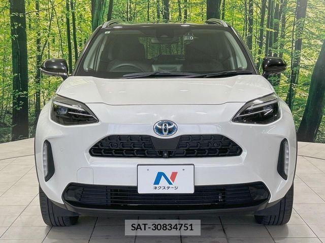 Toyota YARIS CROSS 2021-08 7504148-13