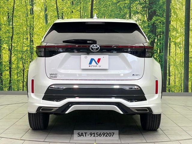 Toyota YARIS CROSS 2024-05 7504131-14