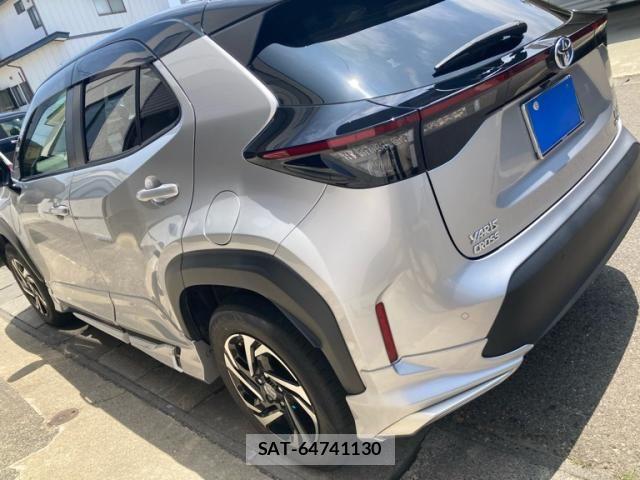 Toyota YARIS CROSS 2022-06 7510593-6