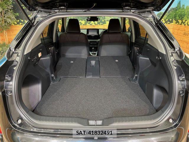 Toyota YARIS CROSS 2021-05 7504126-9