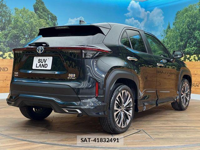Toyota YARIS CROSS 2021-05 7504126-16