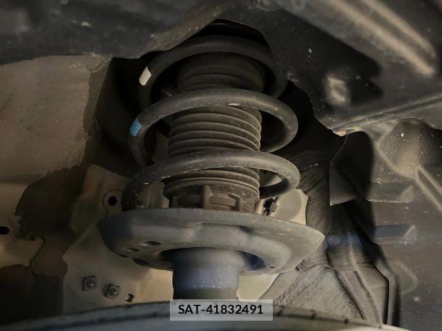 Toyota YARIS CROSS 2021-05 7504126-19